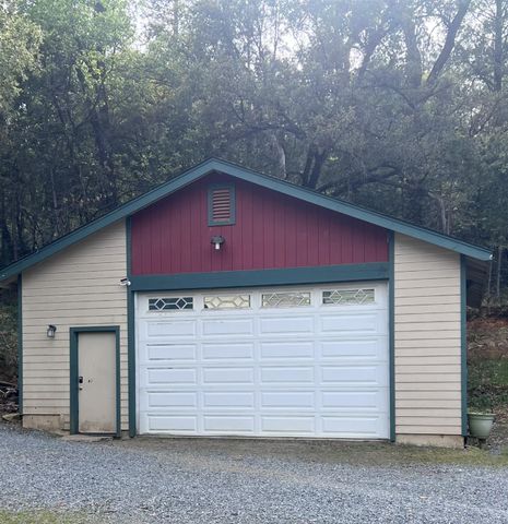 15405 McElroy Rd, Meadow Vista, CA 95722