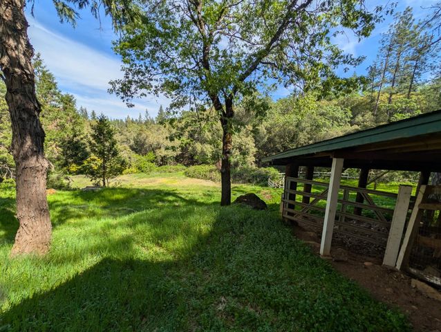 15405 McElroy Rd, Meadow Vista, CA 95722