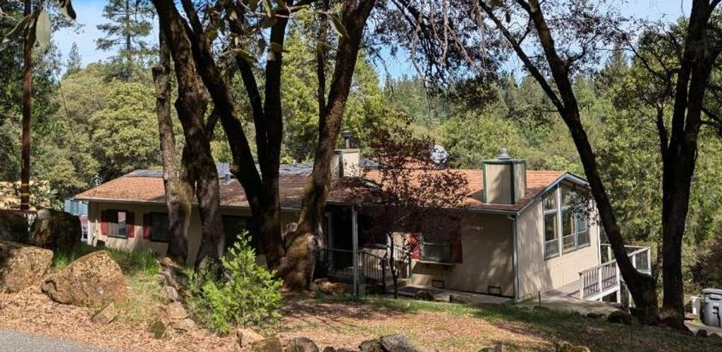 15405 McElroy Rd, Meadow Vista, CA 95722