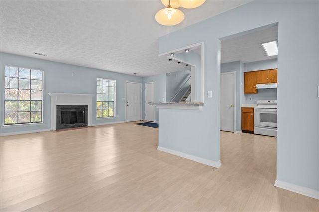 924 Shiloh Ridge NW Run, Kennesaw, GA 30144