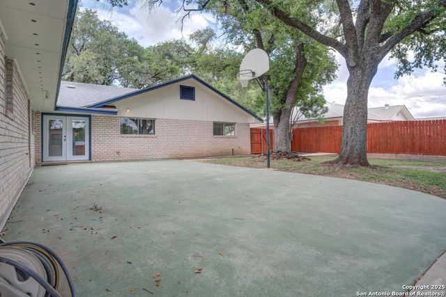 154 Sprucewood, San Antonio, TX 78216
