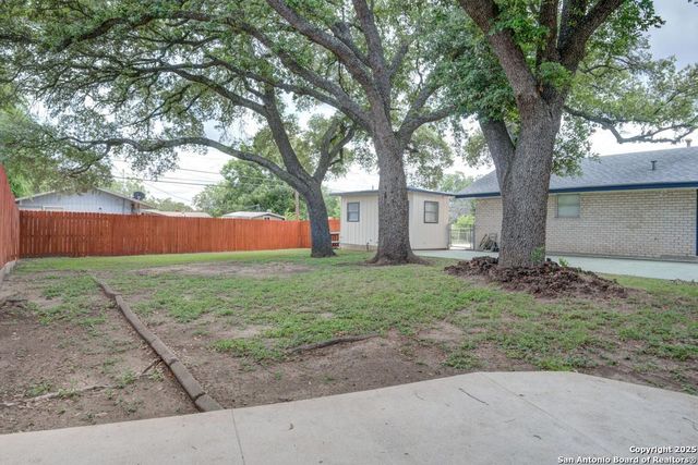 154 Sprucewood, San Antonio, TX 78216
