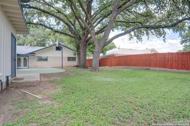 154 Sprucewood, San Antonio, TX 78216