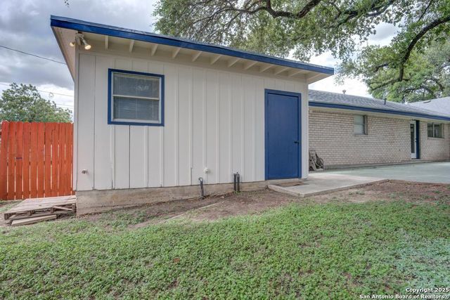 154 Sprucewood, San Antonio, TX 78216