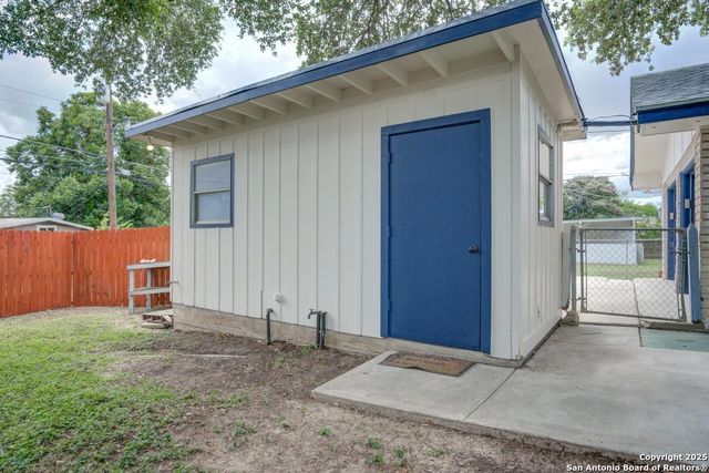 154 Sprucewood, San Antonio, TX 78216