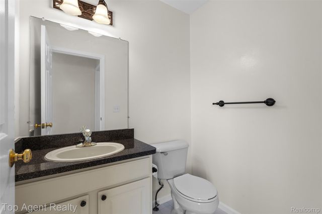 45505 Limerick Drive, Macomb Township, MI 48044