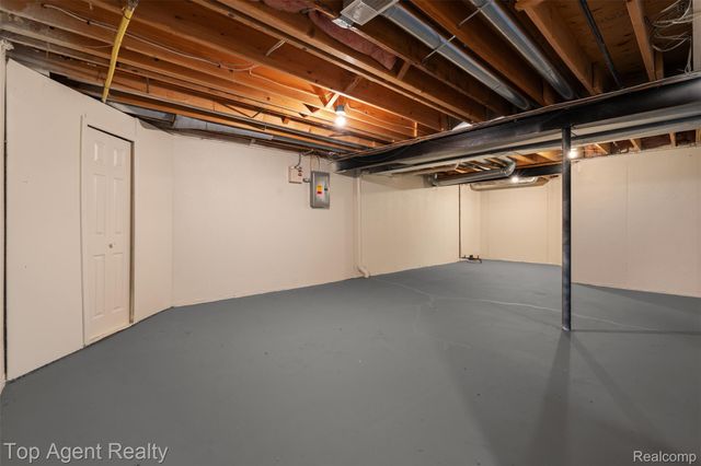 45505 Limerick Drive, Macomb Township, MI 48044