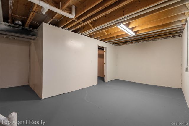 45505 Limerick Drive, Macomb Township, MI 48044