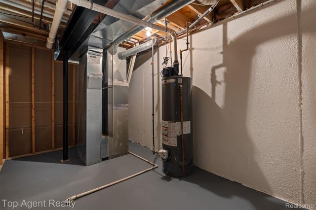 45505 Limerick Drive, Macomb Township, MI 48044