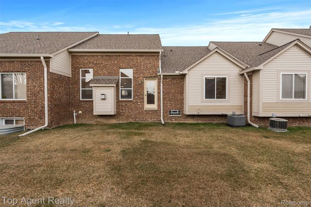45505 Limerick Drive, Macomb Township, MI 48044
