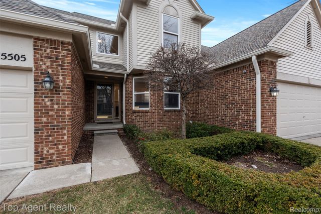 45505 Limerick Drive, Macomb Township, MI 48044