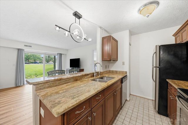 5983 Meadowcreek Drive, Milford, OH 45150