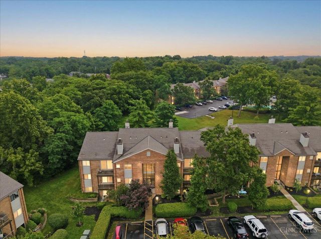 5983 Meadowcreek Drive, Milford, OH 45150