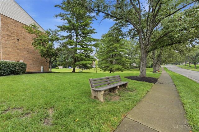 5983 Meadowcreek Drive, Milford, OH 45150