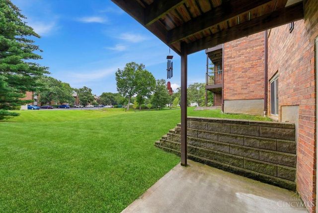 5983 Meadowcreek Drive, Milford, OH 45150