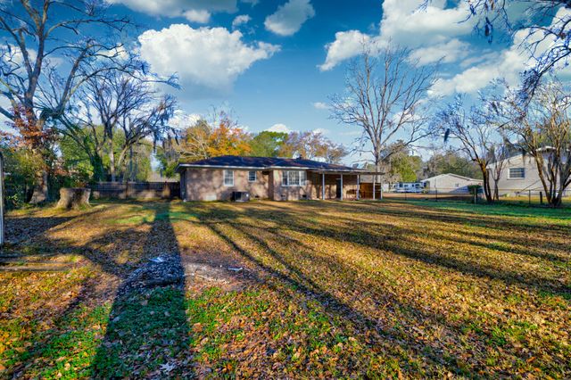 1027 Harrison Road, Ladson, SC 29456