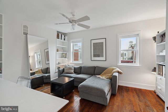 1911 PEMBERTON ST, Philadelphia, PA 19146