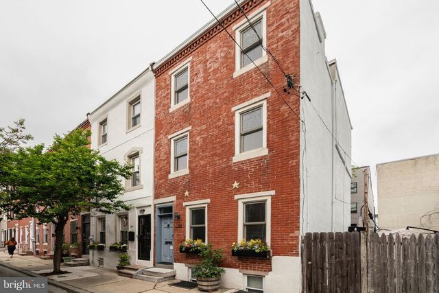 1911 PEMBERTON ST, Philadelphia, PA 19146