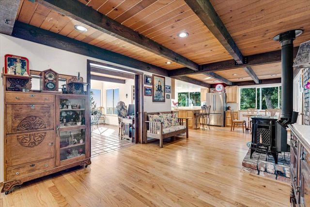 24854 Skyland Road, Los Gatos, CA 95033