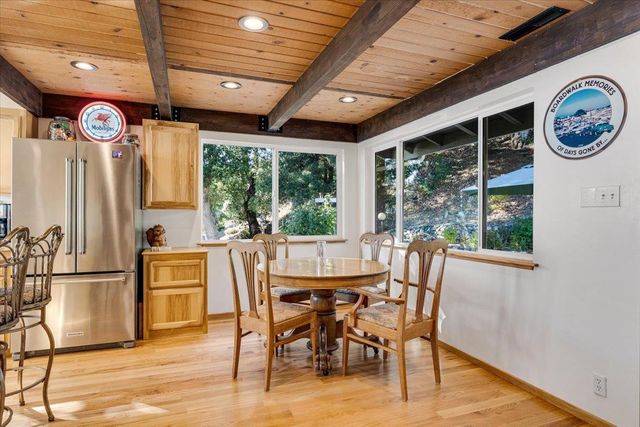 24854 Skyland Road, Los Gatos, CA 95033