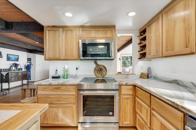 24854 Skyland Road, Los Gatos, CA 95033