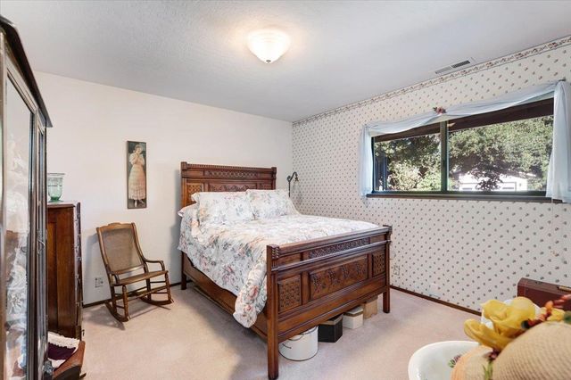 24854 Skyland Road, Los Gatos, CA 95033