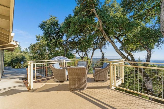 24854 Skyland Road, Los Gatos, CA 95033