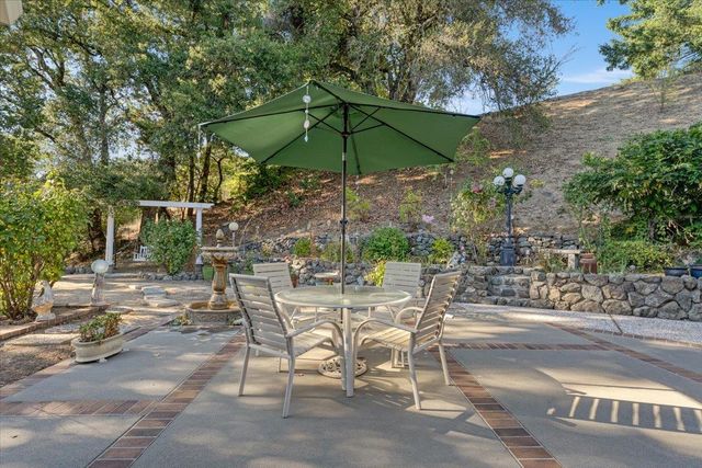 24854 Skyland Road, Los Gatos, CA 95033