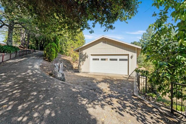 24854 Skyland Road, Los Gatos, CA 95033