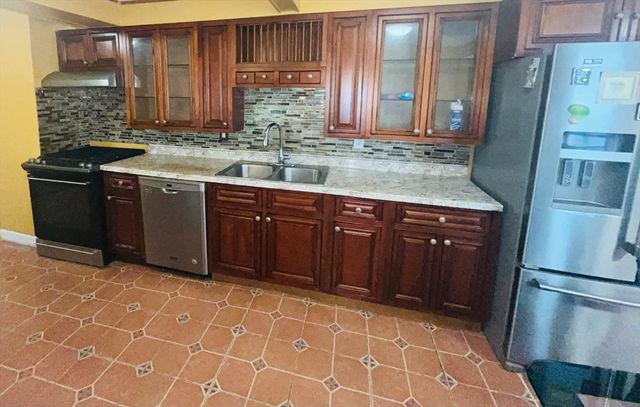 18 Emeline St, Randolph, MA 02368