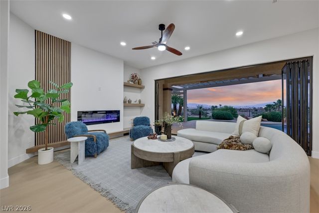 2023 May Valley Way, Henderson, NV 89052