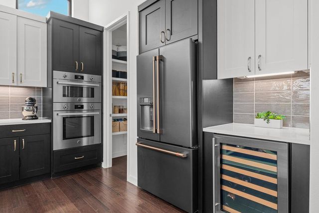 314 Hidden Beacon BND, Austin, TX 78738