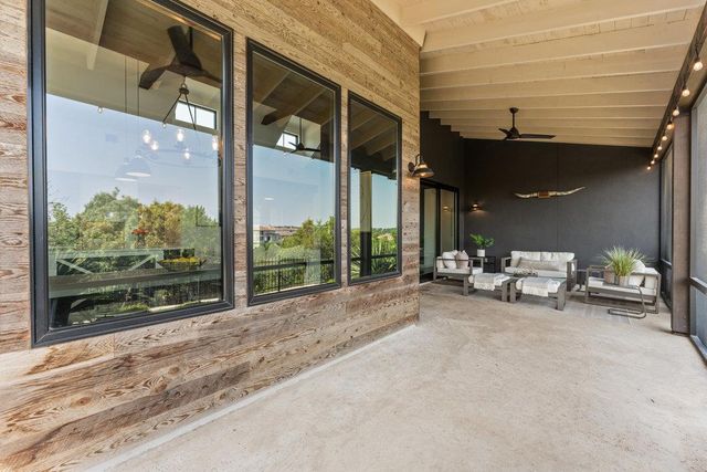 314 Hidden Beacon BND, Austin, TX 78738