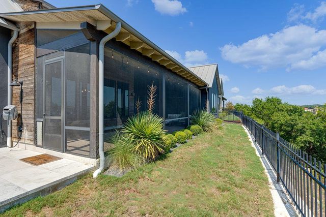 314 Hidden Beacon BND, Austin, TX 78738