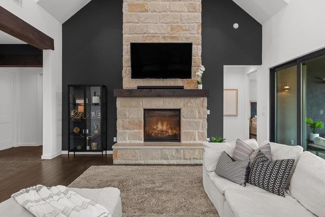 314 Hidden Beacon BND, Austin, TX 78738