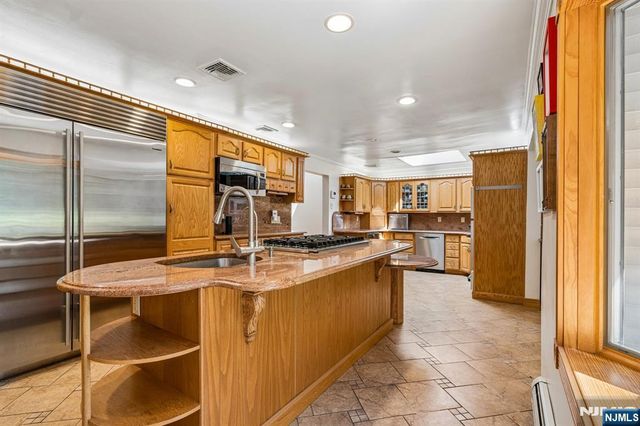 186 Laauwe Avenue, Wayne, NJ 07470