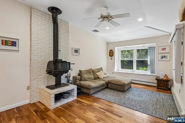 186 Laauwe Avenue, Wayne, NJ 07470