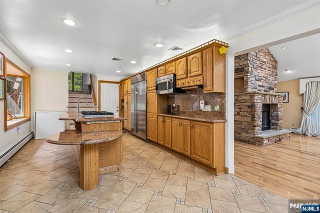186 Laauwe Avenue, Wayne, NJ 07470