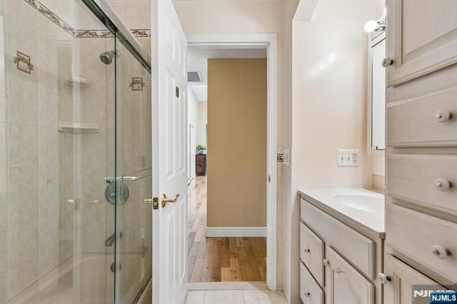 186 Laauwe Avenue, Wayne, NJ 07470