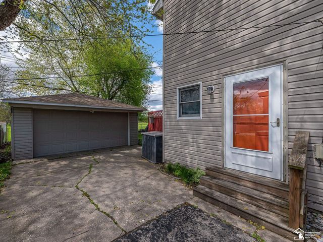 1423 Sunset Boulevard, Frenchtown Twp, MI 48162
