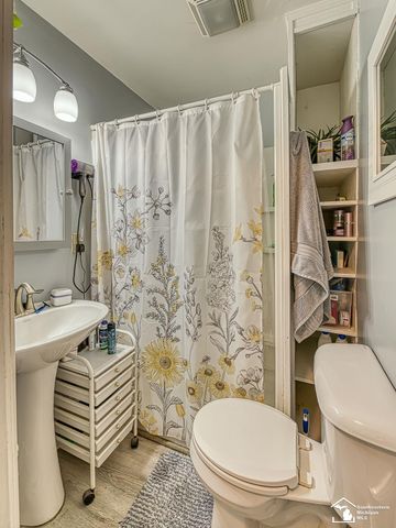 1423 Sunset Boulevard, Frenchtown Twp, MI 48162