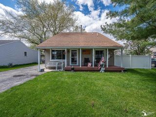 1423 Sunset Boulevard, Frenchtown Twp, MI 48162