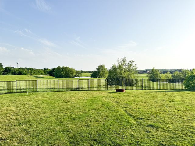 4509 Stillhouse Hollow Lane, Denton, TX 76226
