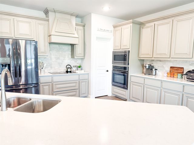 4509 Stillhouse Hollow Lane, Denton, TX 76226