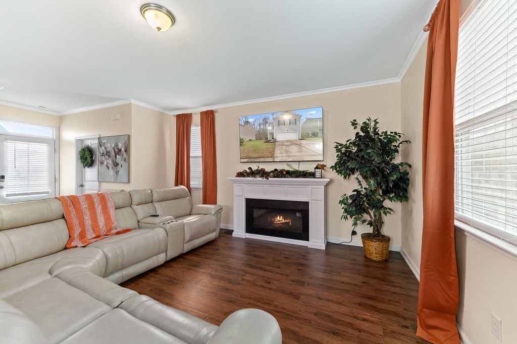 Image 13 of property listing at 169 Stoney Creek Way, Moncks Corner, SC 29461