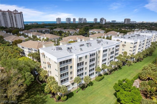 7687 Pebble Creek CIR 405, Naples, FL 34108