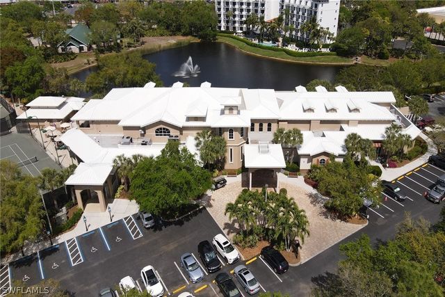 7687 Pebble Creek CIR 405, Naples, FL 34108