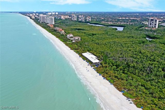 7687 Pebble Creek CIR 405, Naples, FL 34108