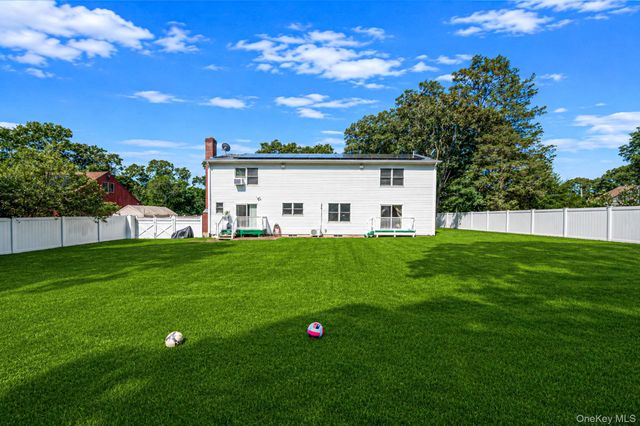 97 Blydenburgh Road, Centereach, NY 11720
