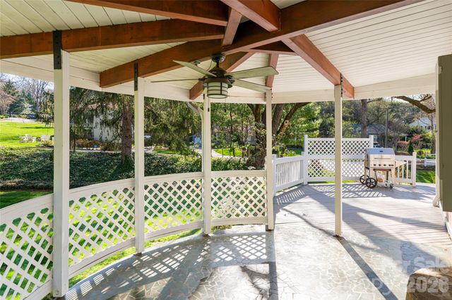 25 Blackwood Road, Asheville, NC 28804